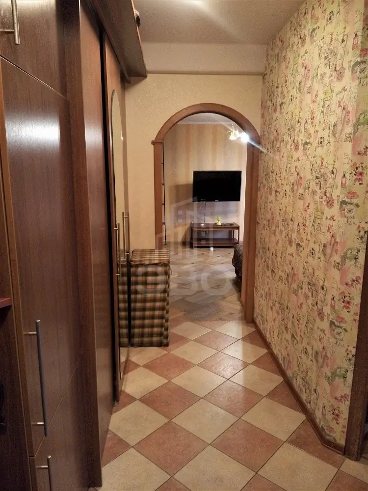 трехкомнатная квартира в Санкт-Петербурге по адресу: Подвойского ул., 50, к 3