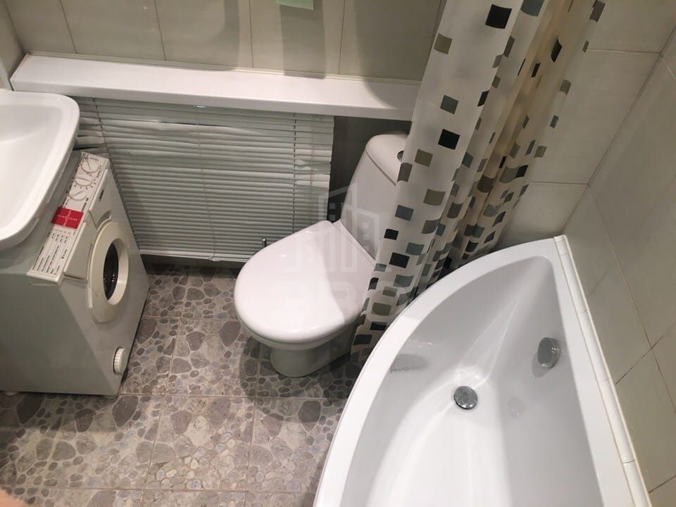 однокомнатная квартира в Санкт-Петербурге по адресу: Ленинский проспект, 82, к 1