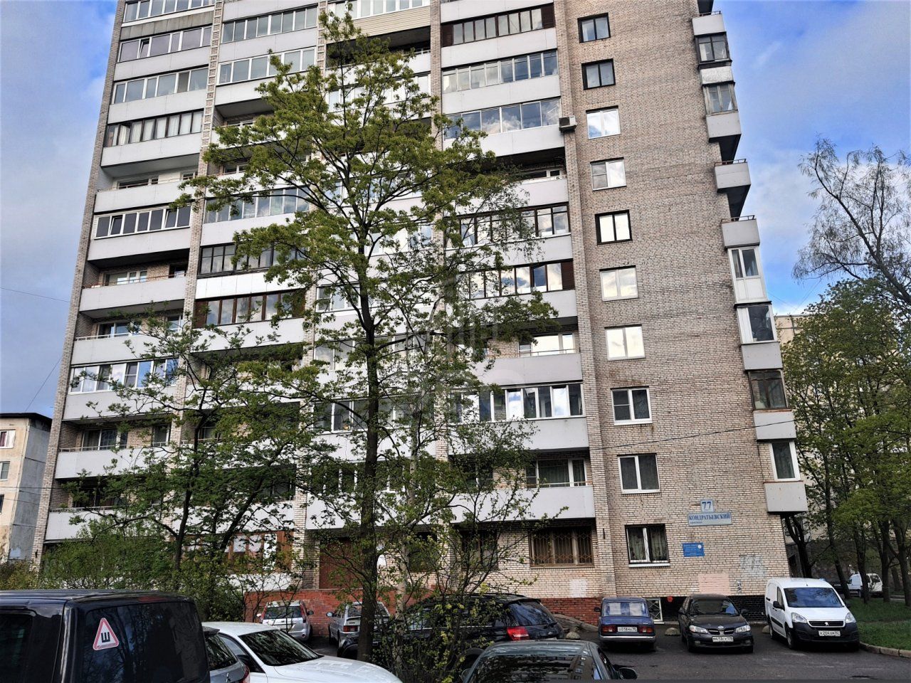 однокомнатная квартира в Санкт-Петербурге по адресу: Кондратьевский проспект, 77, к 1