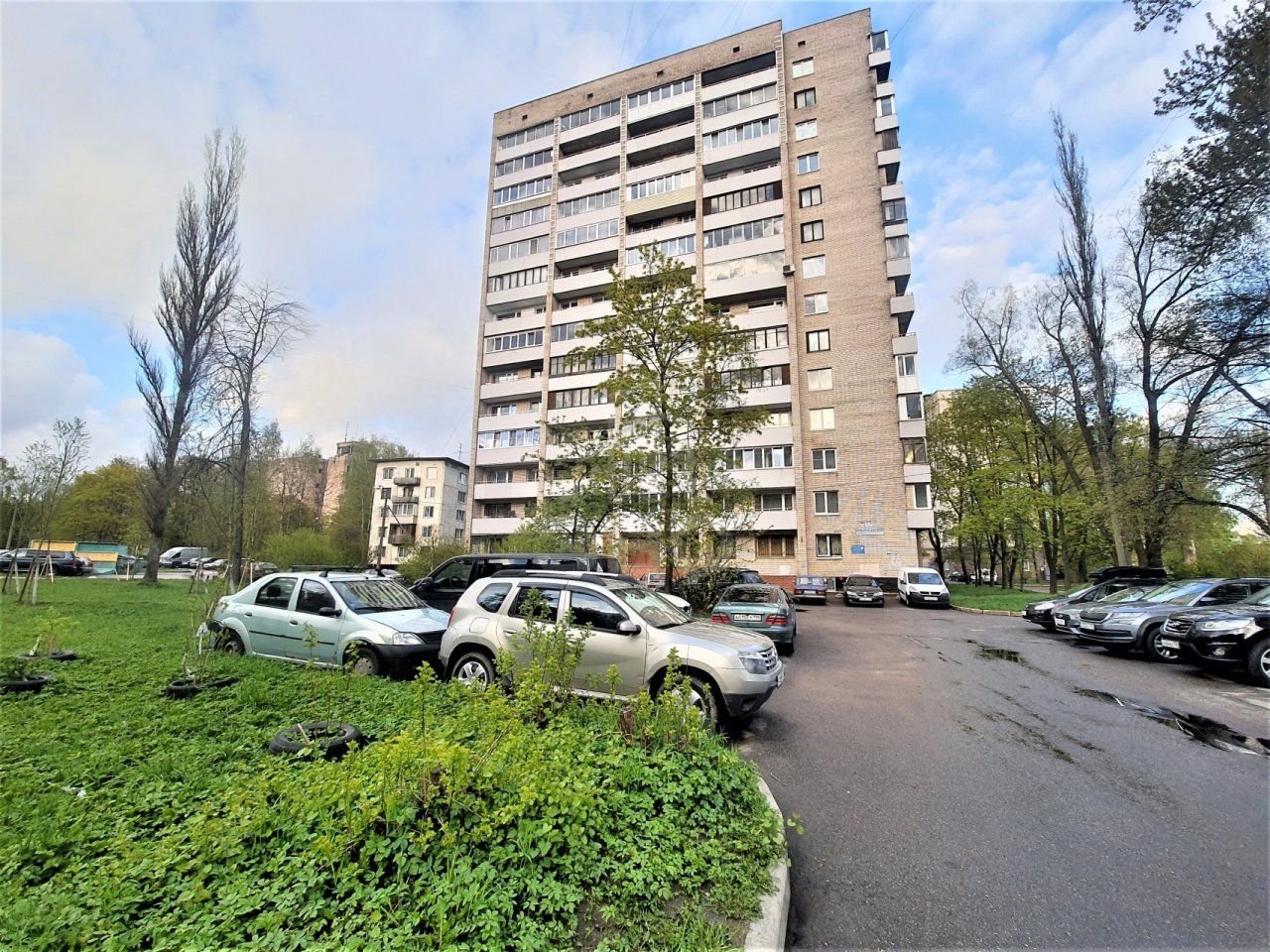 однокомнатная квартира в Санкт-Петербурге по адресу: Кондратьевский проспект, 77, к 1