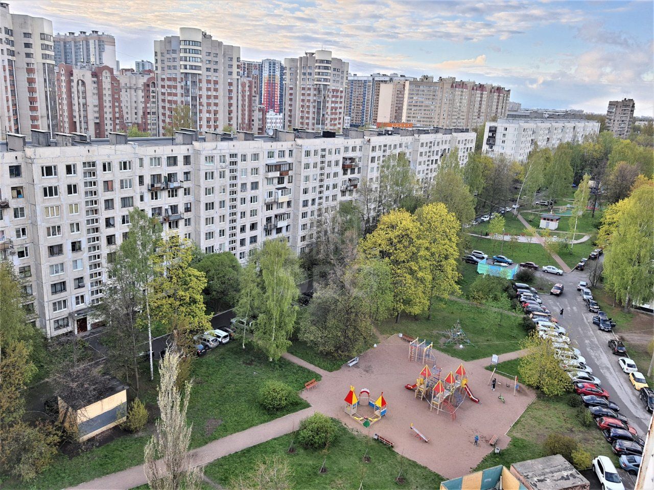 однокомнатная квартира в Санкт-Петербурге по адресу: Кондратьевский проспект, 77, к 1