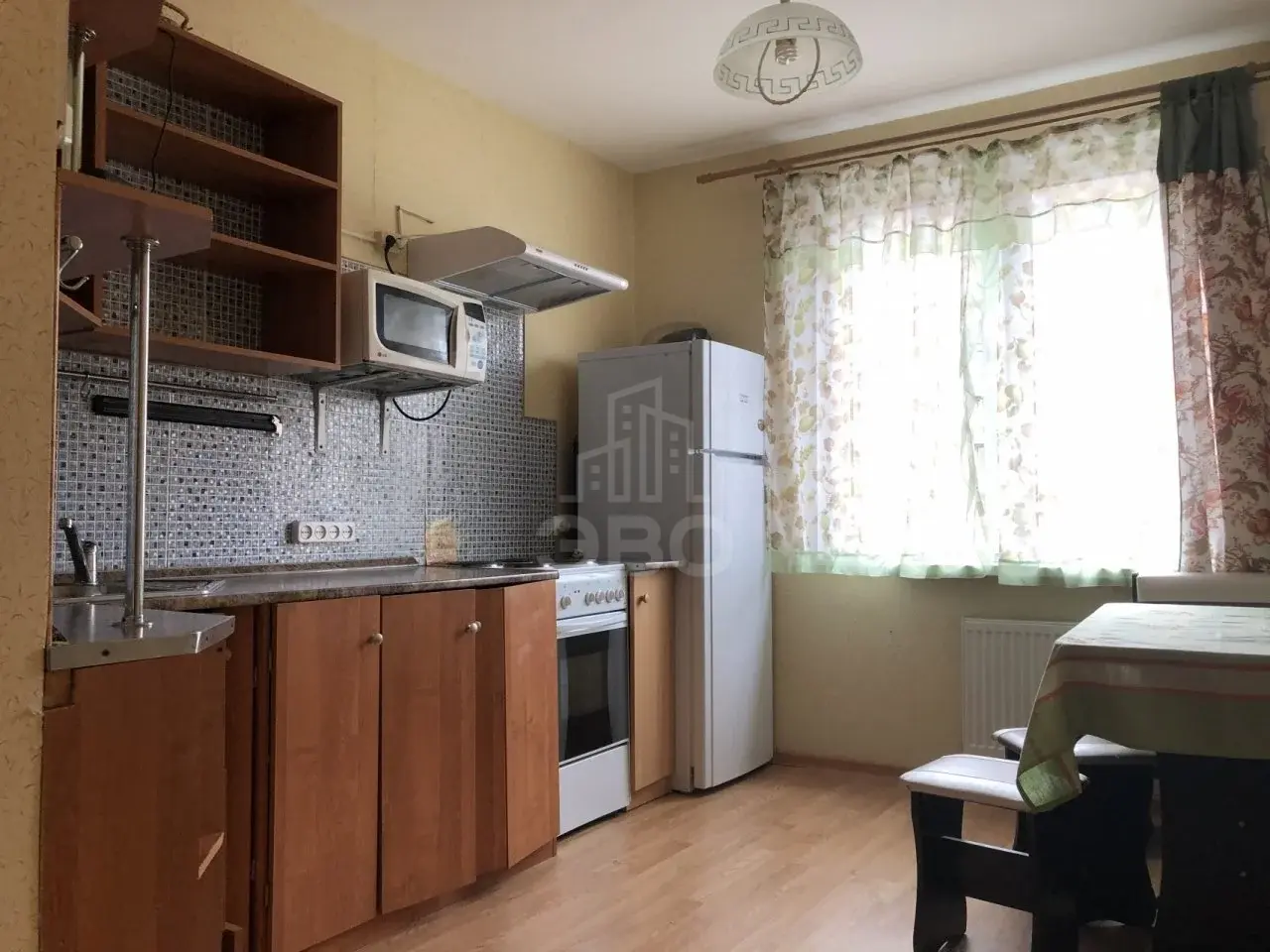 двухкомнатная квартира в Санкт-Петербурге по адресу: Изборская  ул., 1, к 1