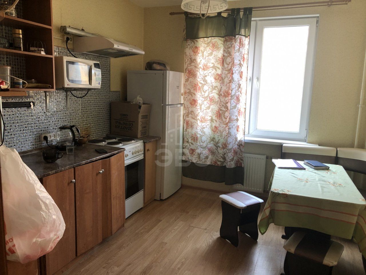 двухкомнатная квартира в Санкт-Петербурге по адресу: Изборская  ул., 1, к 1