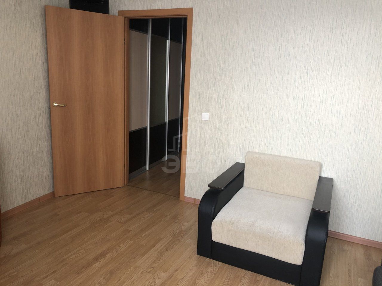 двухкомнатная квартира в Санкт-Петербурге по адресу: Изборская  ул., 1, к 1