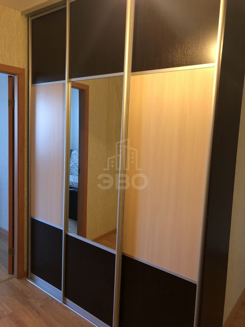 двухкомнатная квартира в Санкт-Петербурге по адресу: Изборская  ул., 1, к 1