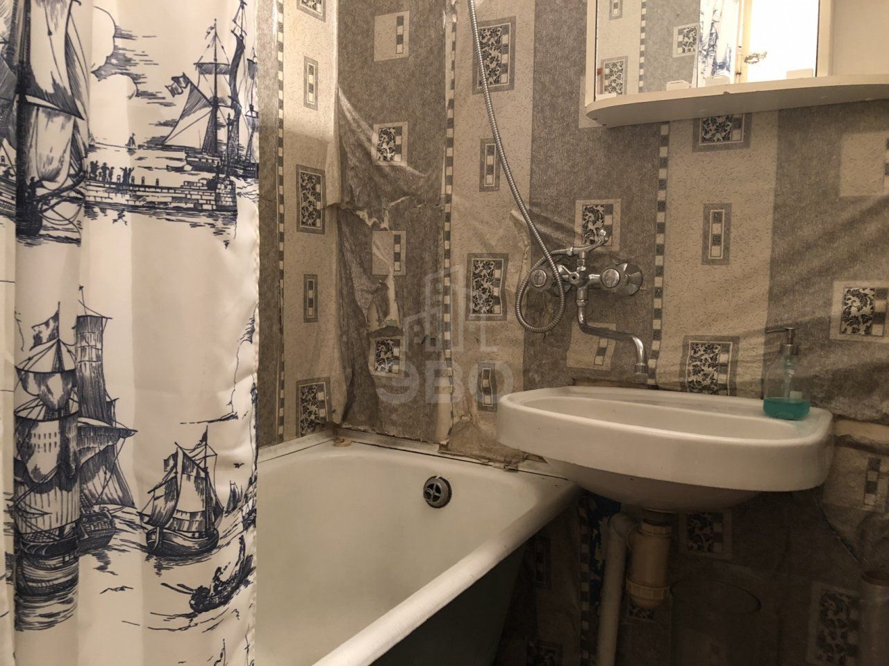 однокомнатная квартира в Санкт-Петербурге по адресу: Славы проспект, 10, к 5