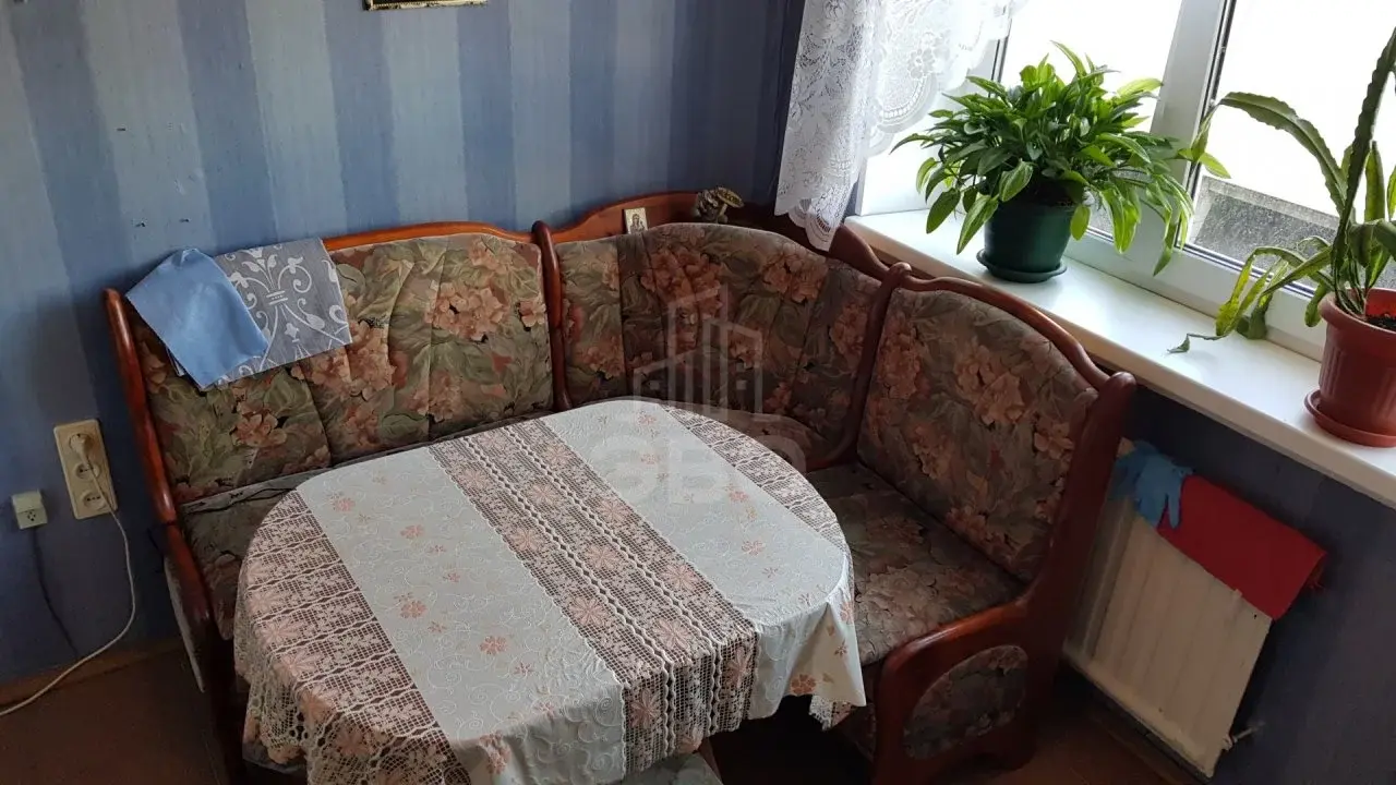комната в Санкт-Петербурге по адресу: Искровский проспект, 3, к 2