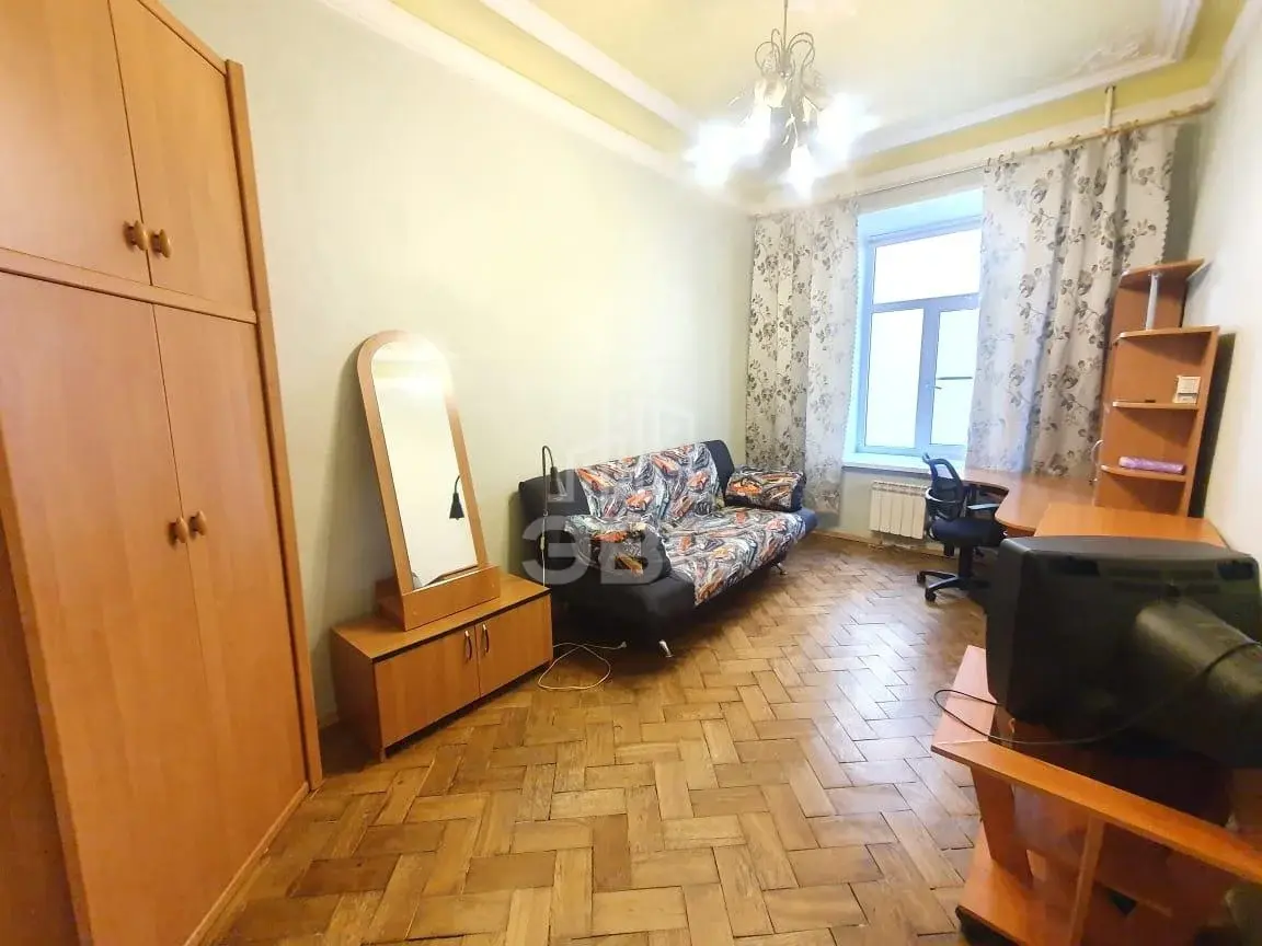 комната в Санкт-Петербурге по адресу: Лахтинская ул., 20