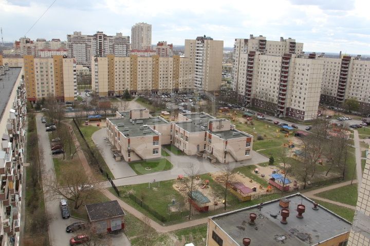 двухкомнатная квартира в Санкт-Петербурге по адресу: Дмитрия Устинова ул., 6