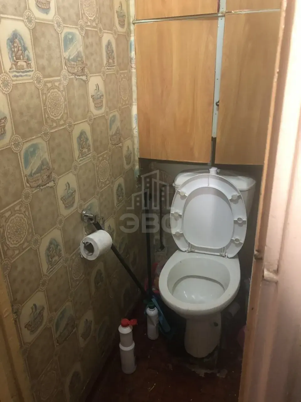 комната в Санкт-Петербурге по адресу: Октябрьская наб., 64, к 2