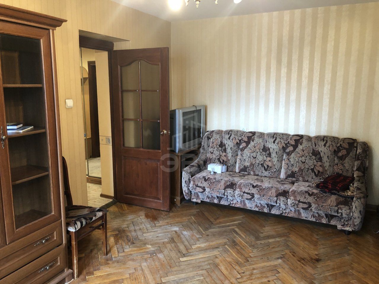 двухкомнатная квартира в Санкт-Петербурге по адресу: Димитрова ул., 6, к 1