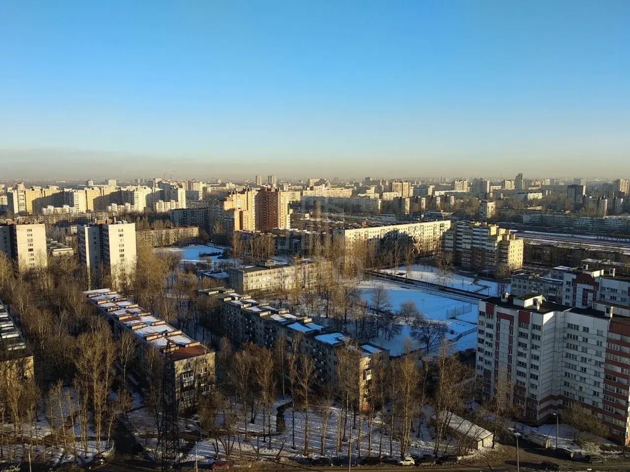 трехкомнатная квартира в Санкт-Петербурге по адресу: Орджоникидзе ул., 52