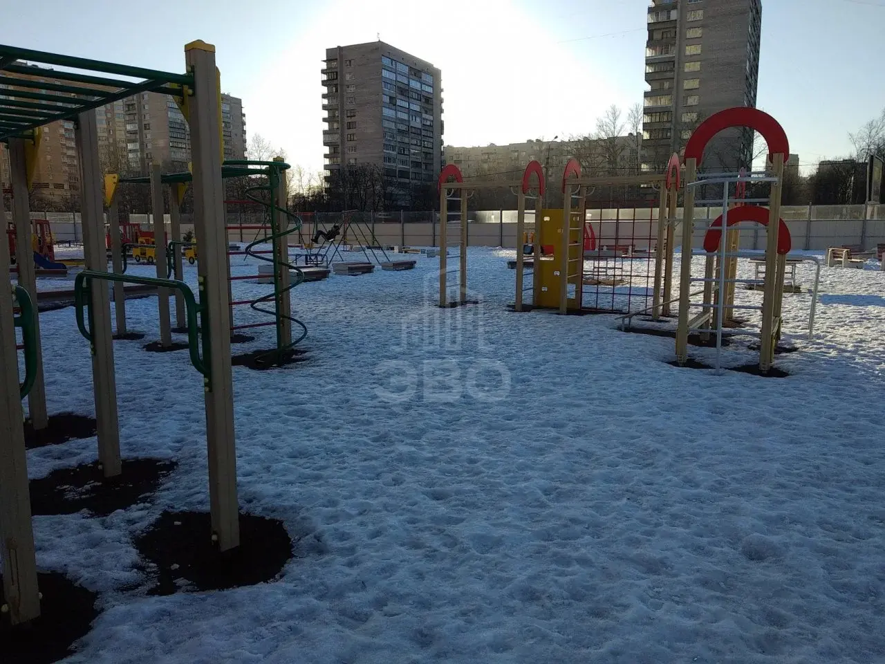 трехкомнатная квартира в Санкт-Петербурге по адресу: Орджоникидзе ул., 52