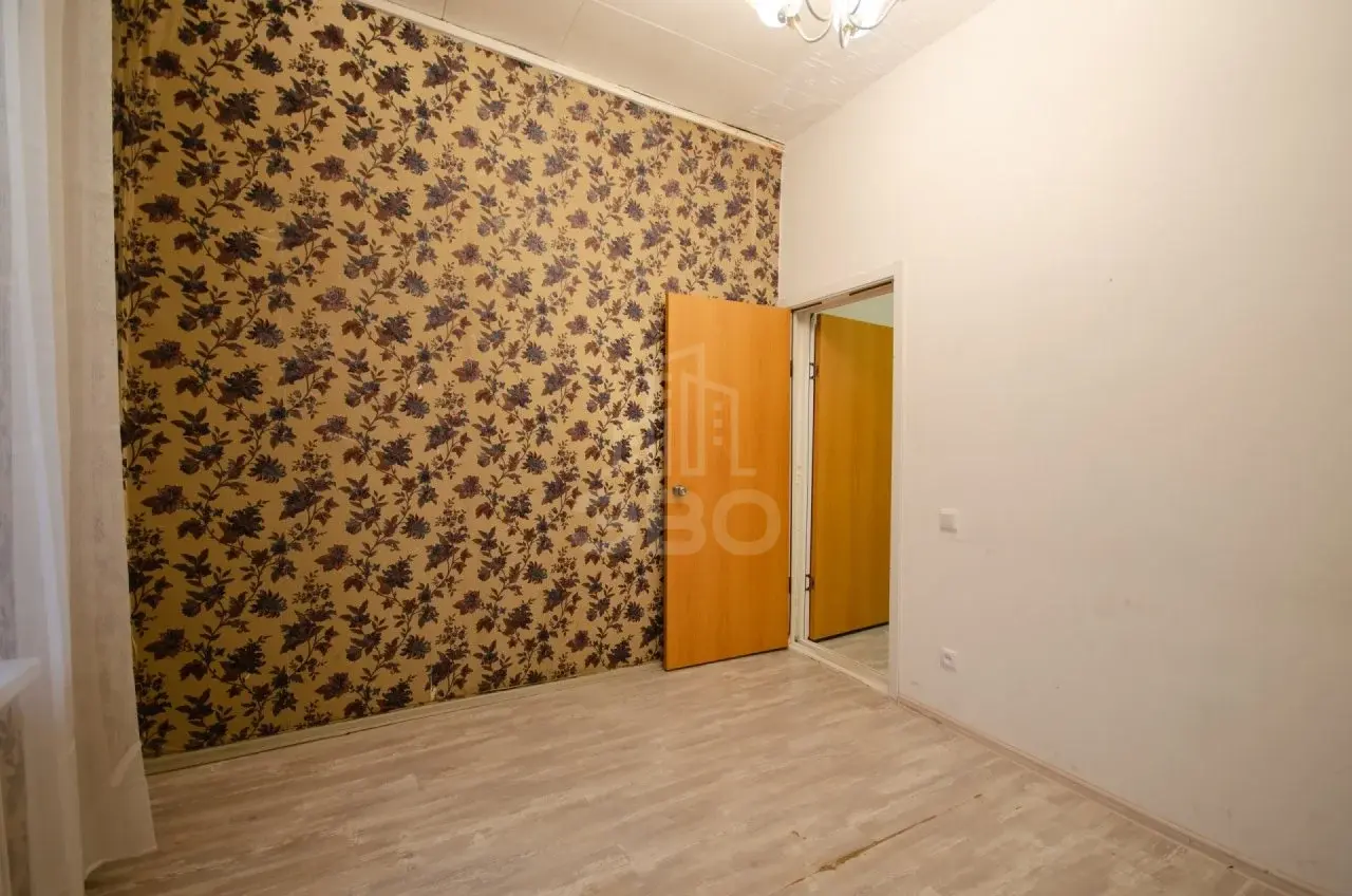 трехкомнатная квартира в Санкт-Петербурге по адресу: Заозерная ул., 6