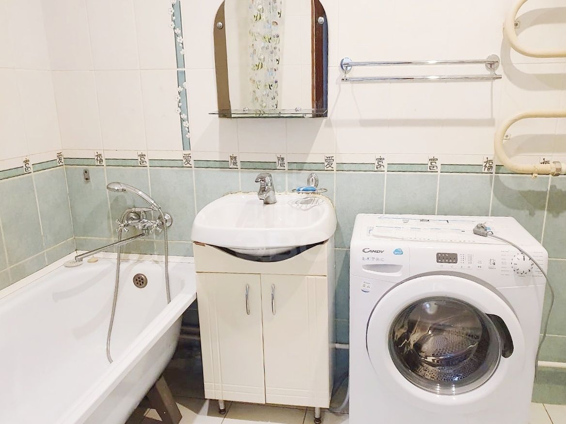 однокомнатная квартира в Санкт-Петербурге по адресу: Богатырский проспект, 58, к 4