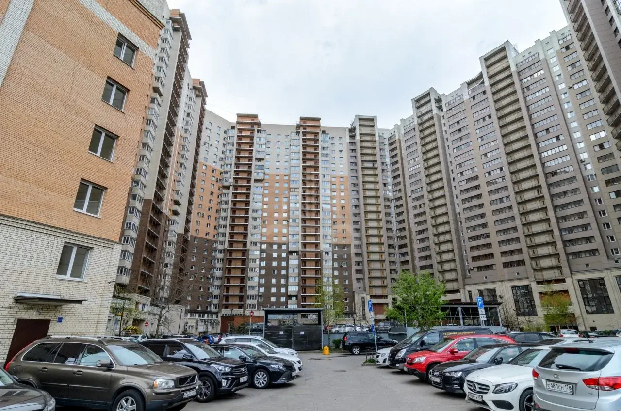 однокомнатная квартира в Санкт-Петербурге по адресу: Коломяжский проспект, 15, к 2