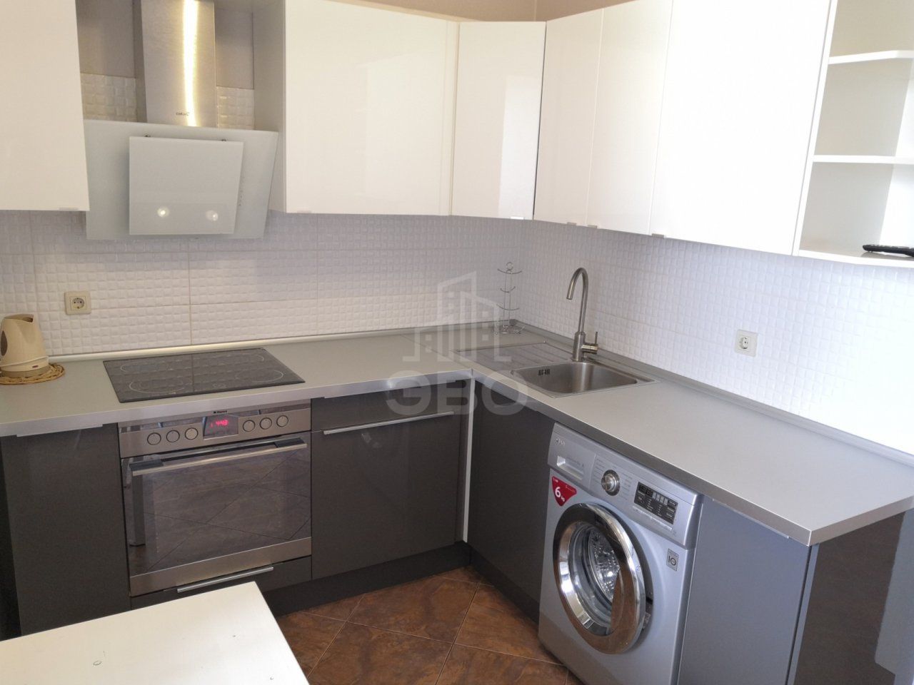 однокомнатная квартира в Санкт-Петербурге по адресу: Караваевская ул., 28, к 1