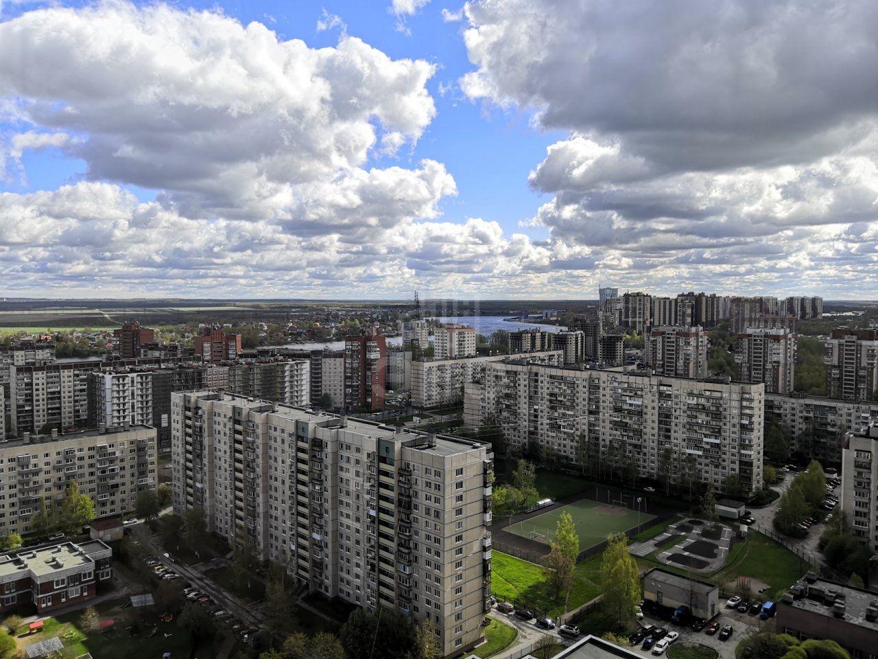 однокомнатная квартира в Санкт-Петербурге по адресу: Караваевская ул., 28, к 1