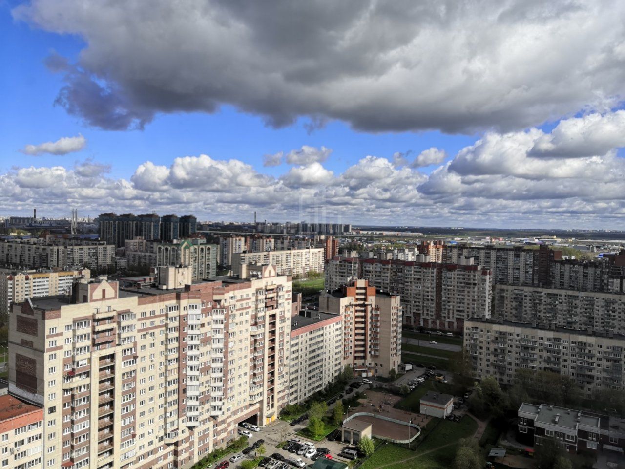 однокомнатная квартира в Санкт-Петербурге по адресу: Караваевская ул., 28, к 1