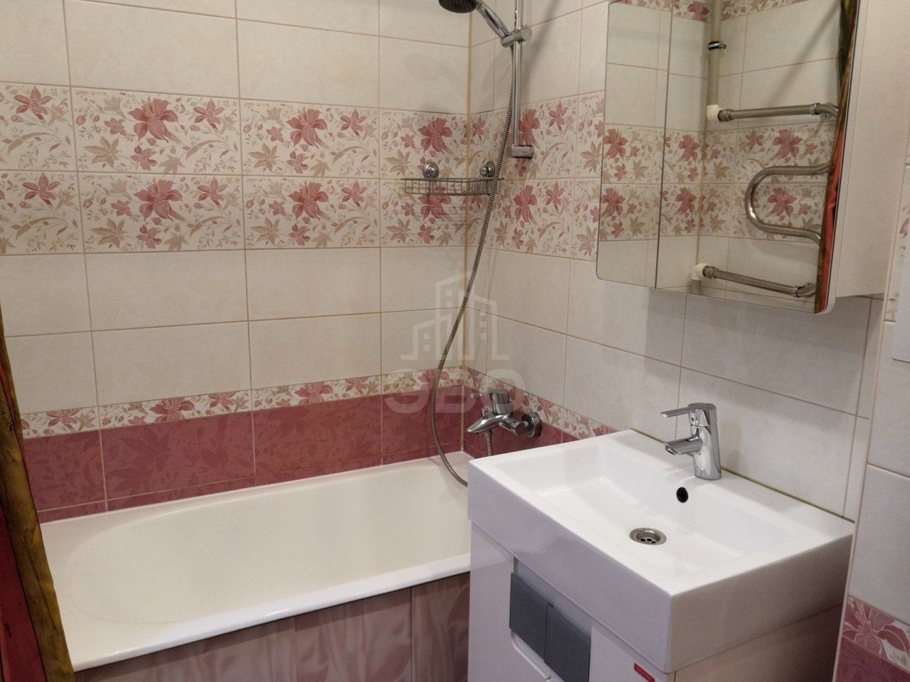 однокомнатная квартира в Санкт-Петербурге по адресу: Караваевская ул., 28, к 1