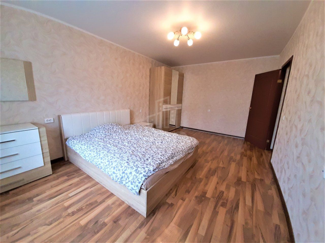 двухкомнатная квартира в Санкт-Петербурге по адресу: Комендантский проспект, 16, к 1