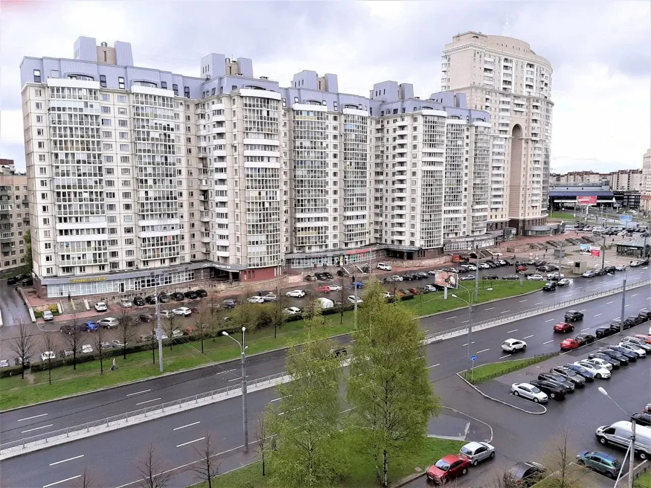 двухкомнатная квартира в Санкт-Петербурге по адресу: Комендантский проспект, 16, к 1