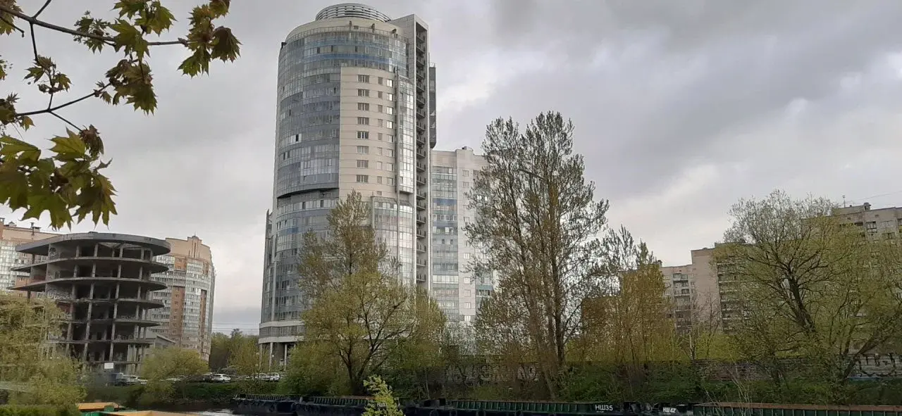 двухкомнатная квартира в Санкт-Петербурге по адресу: Беринга ул., 27, к 2