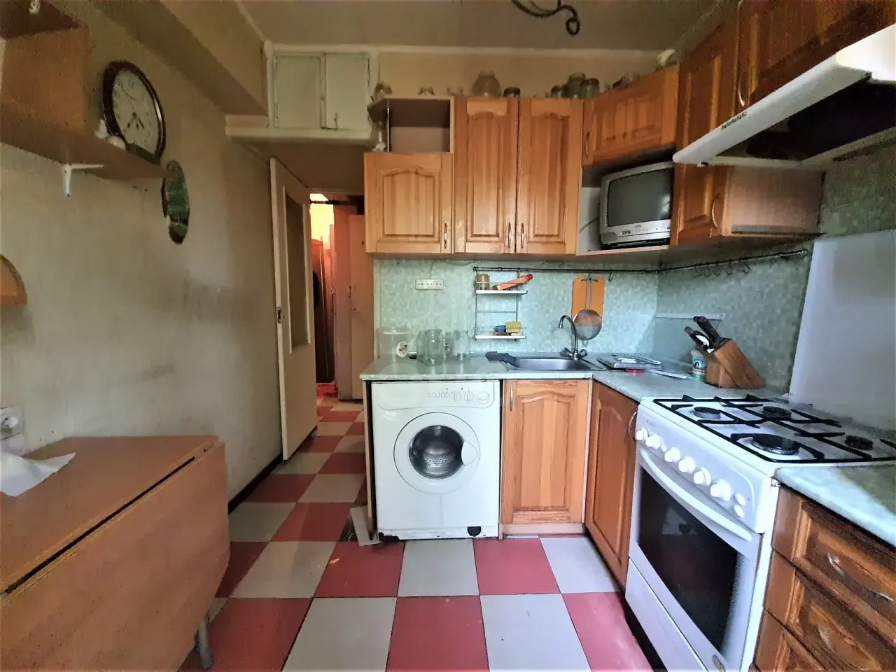 двухкомнатная квартира в Санкт-Петербурге по адресу: Карпинского ул., 31, к 3
