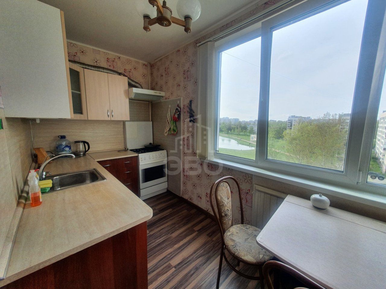 двухкомнатная квартира в Санкт-Петербурге по адресу: Димитрова ул., 6, к 2