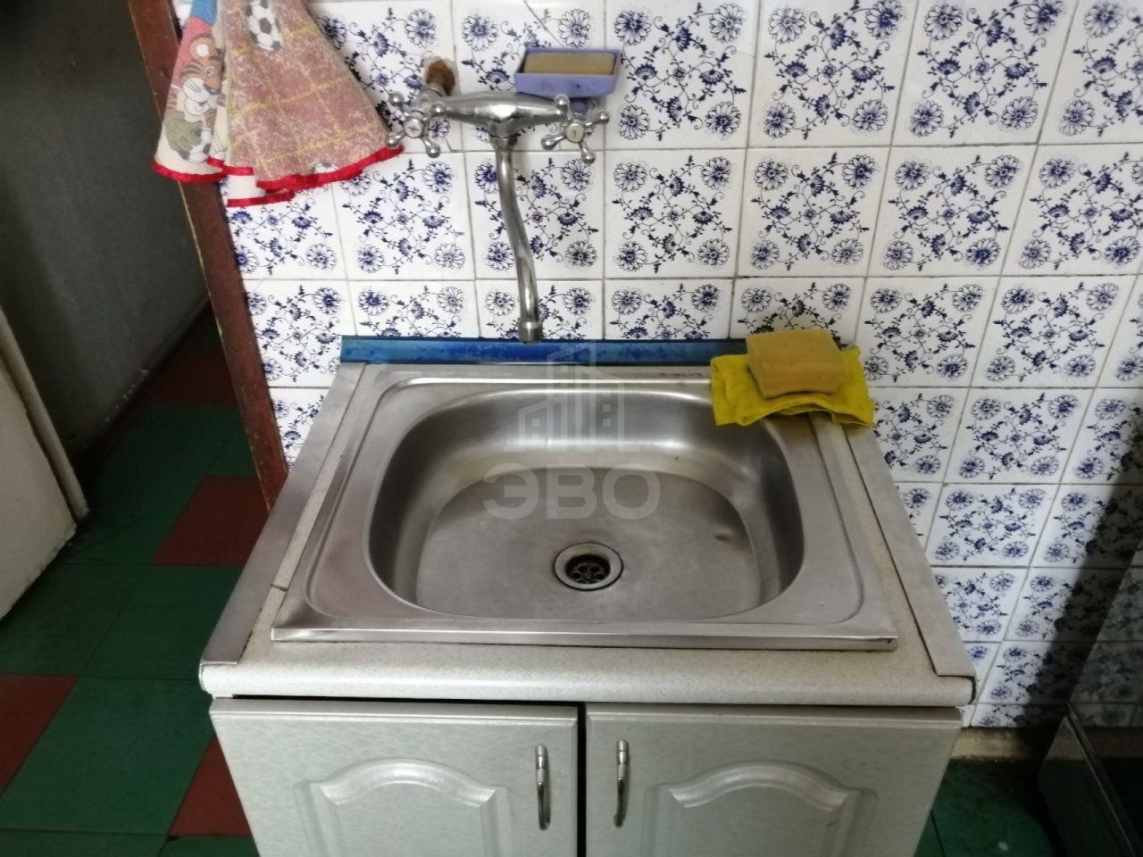 трехкомнатная квартира в Санкт-Петербурге по адресу: Двинская ул., 15