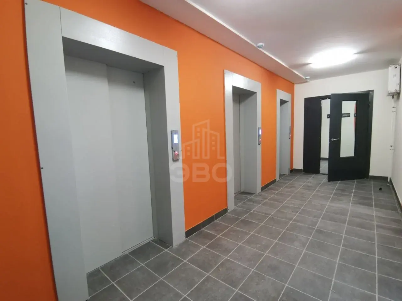 однокомнатная квартира в Санкт-Петербурге по адресу: Русановская ул., 18, к 1
