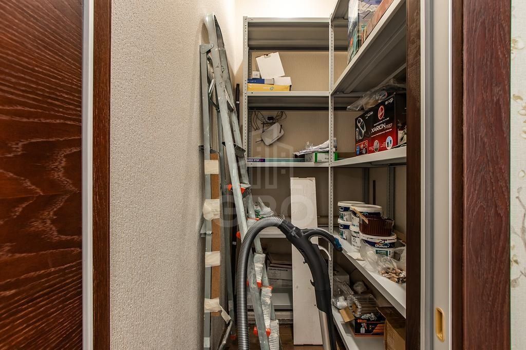 четырехкомнатная квартира в Санкт-Петербурге по адресу: Греческий проспект, 12