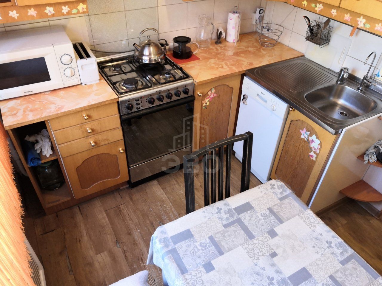 двухкомнатная квартира в Санкт-Петербурге по адресу: Сантьяго-де-Куба ул., 6, к 1