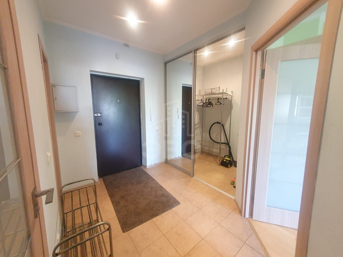 однокомнатная квартира в Санкт-Петербурге по адресу: Есенина ул., 1, к 1