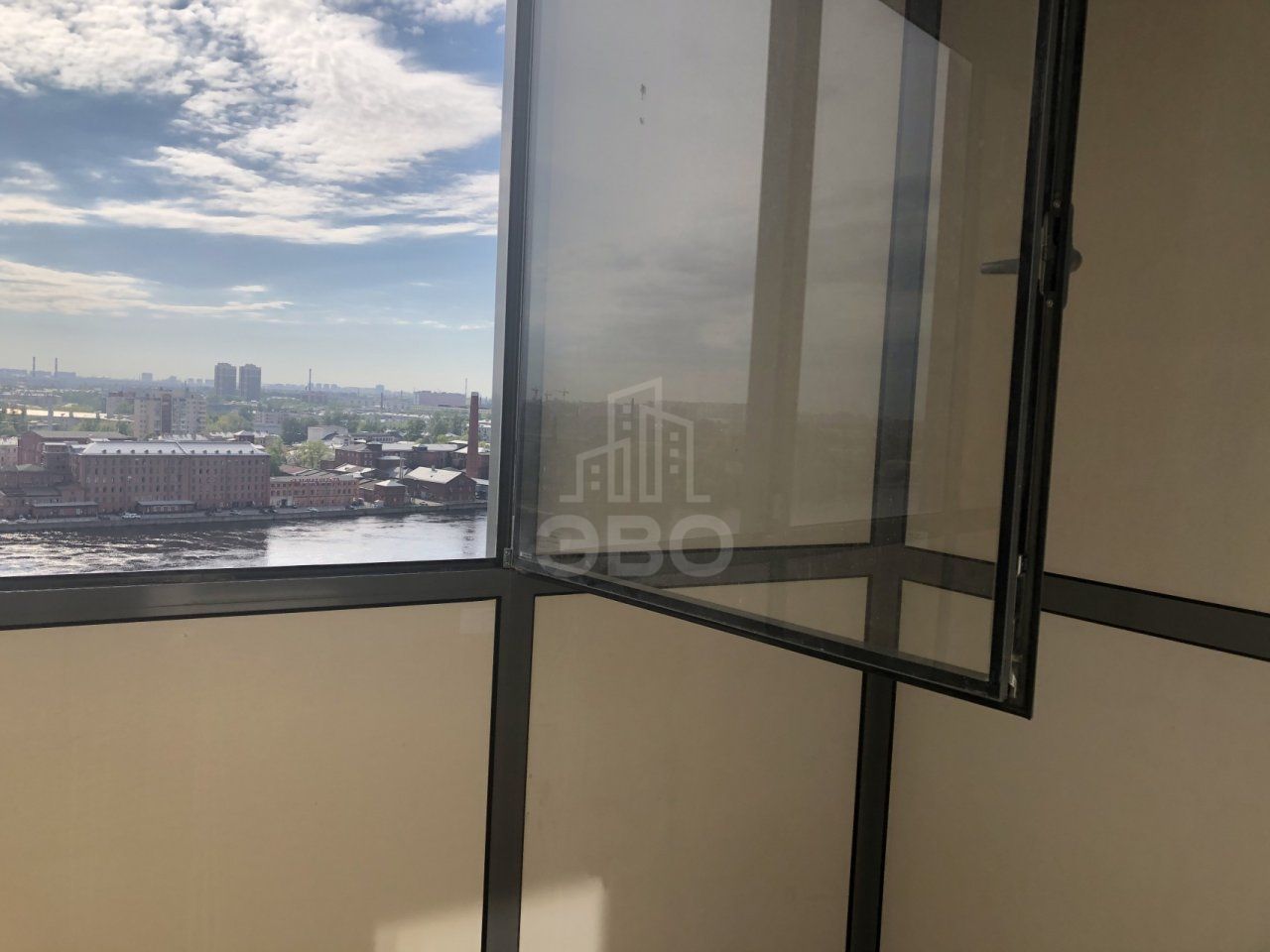 однокомнатная квартира в Санкт-Петербурге по адресу: Октябрьская наб., 44