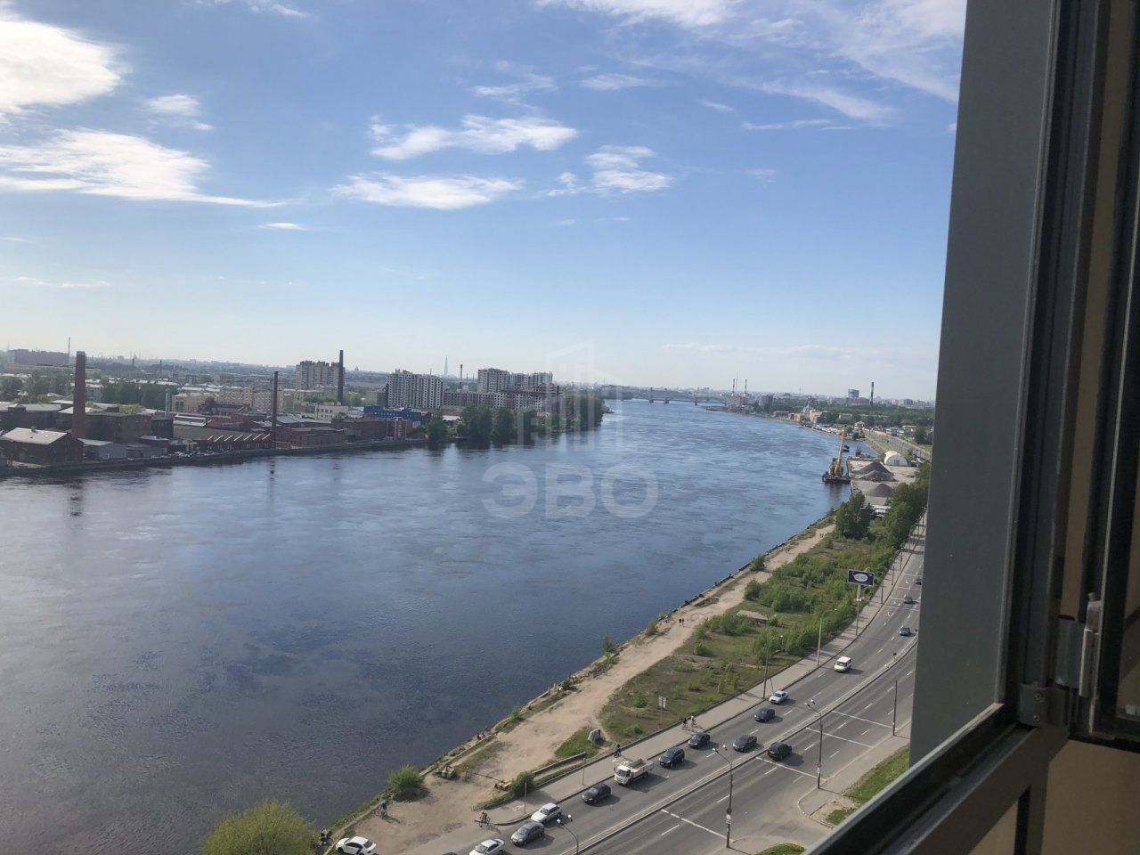 однокомнатная квартира в Санкт-Петербурге по адресу: Октябрьская наб., 44