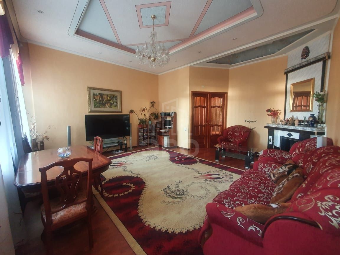 двухкомнатная квартира в Санкт-Петербурге по адресу: Достоевского ул., 2, к 5