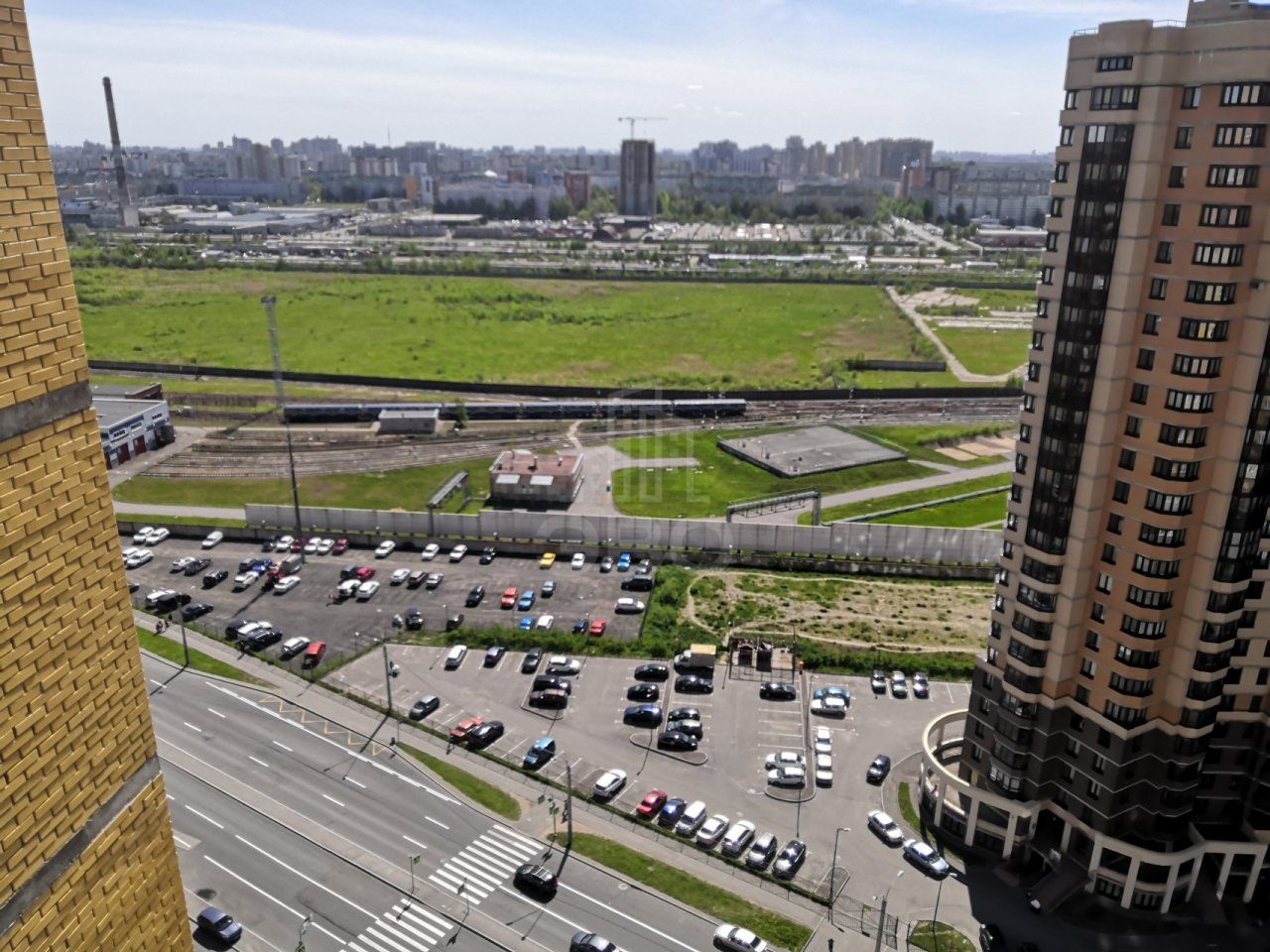 двухкомнатная квартира в Санкт-Петербурге по адресу: Михаила Дудина ул., 25, к 1