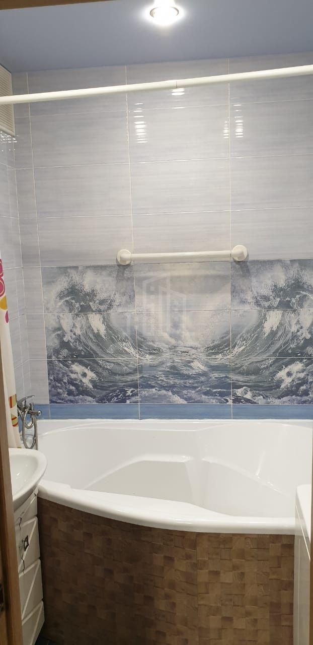 трехкомнатная квартира в Санкт-Петербурге по адресу: Кораблестроителей ул., 19, к 1