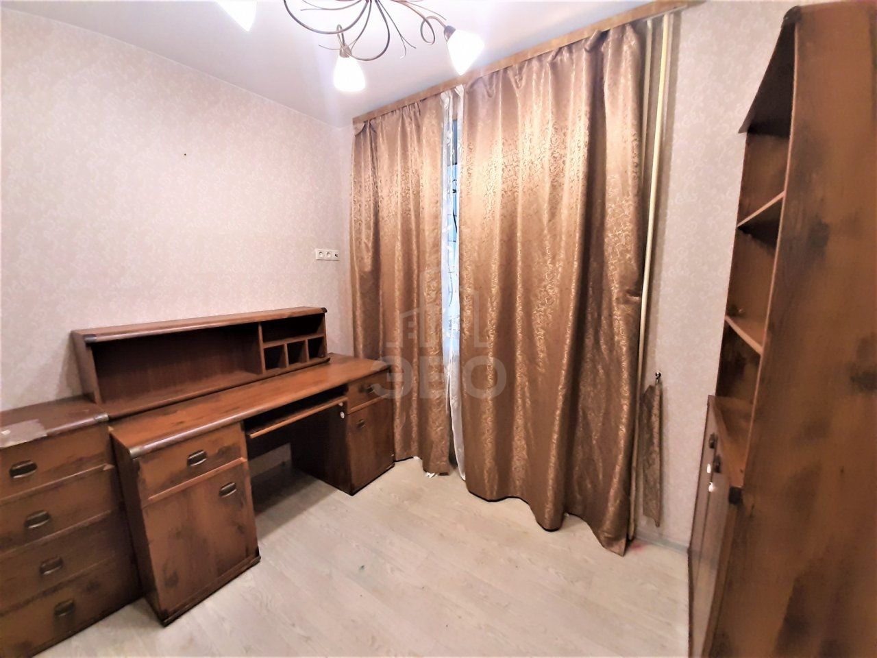 трехкомнатная квартира в Санкт-Петербурге по адресу: Кораблестроителей ул., 19, к 1