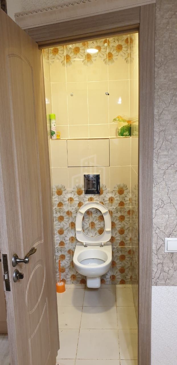 трехкомнатная квартира в Санкт-Петербурге по адресу: Кораблестроителей ул., 19, к 1