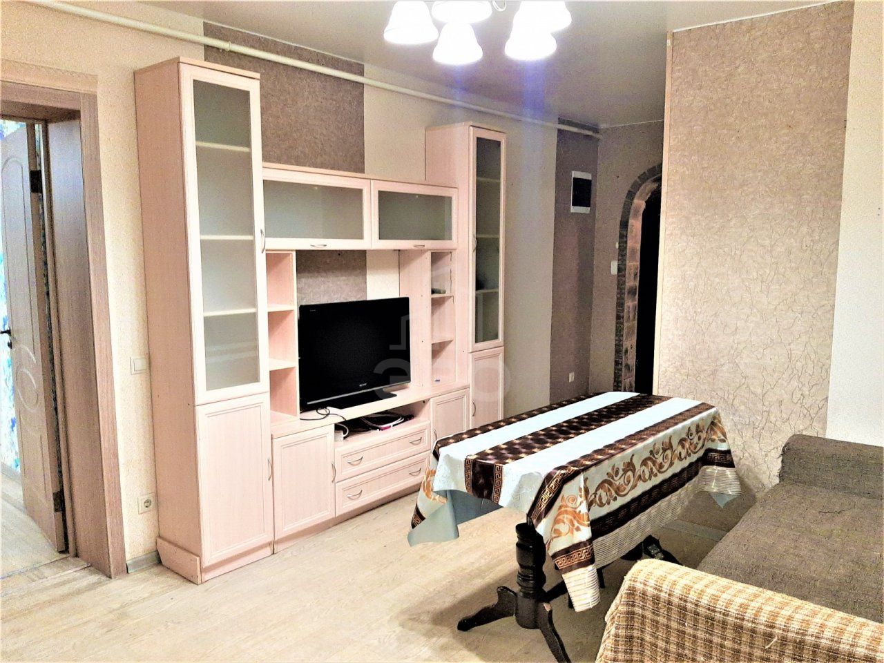 трехкомнатная квартира в Санкт-Петербурге по адресу: Кораблестроителей ул., 19, к 1