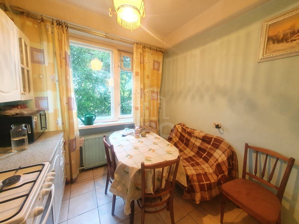 комната в Санкт-Петербурге по адресу: Северный проспект, 16, к 1