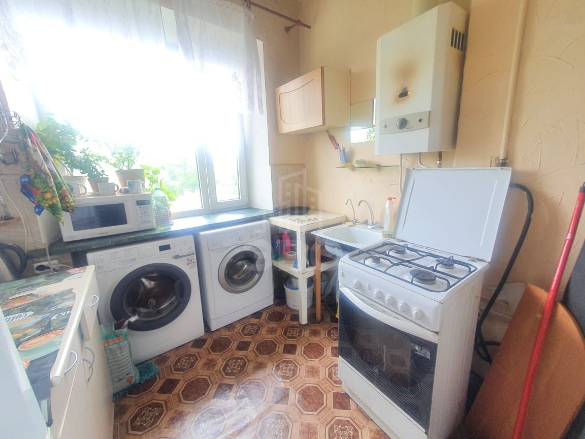 комната в Санкт-Петербурге по адресу: Лесной проспект, 37, к 1