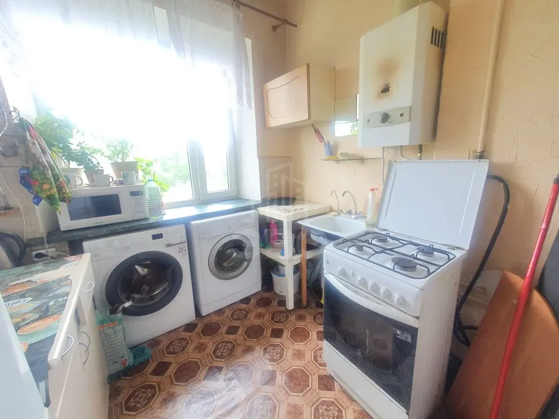 комната в Санкт-Петербурге по адресу: Лесной проспект, 37, к 1