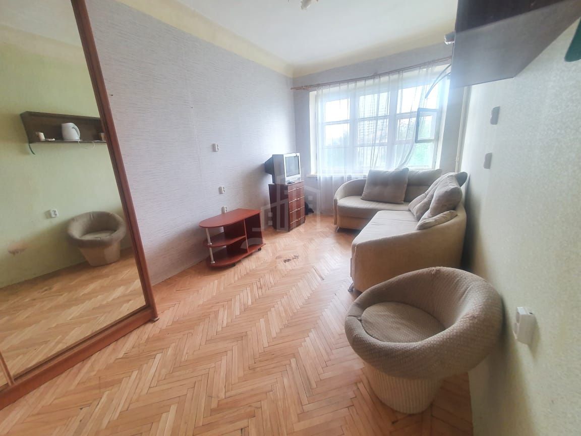 комната в Санкт-Петербурге по адресу: Лесной проспект, 37, к 1