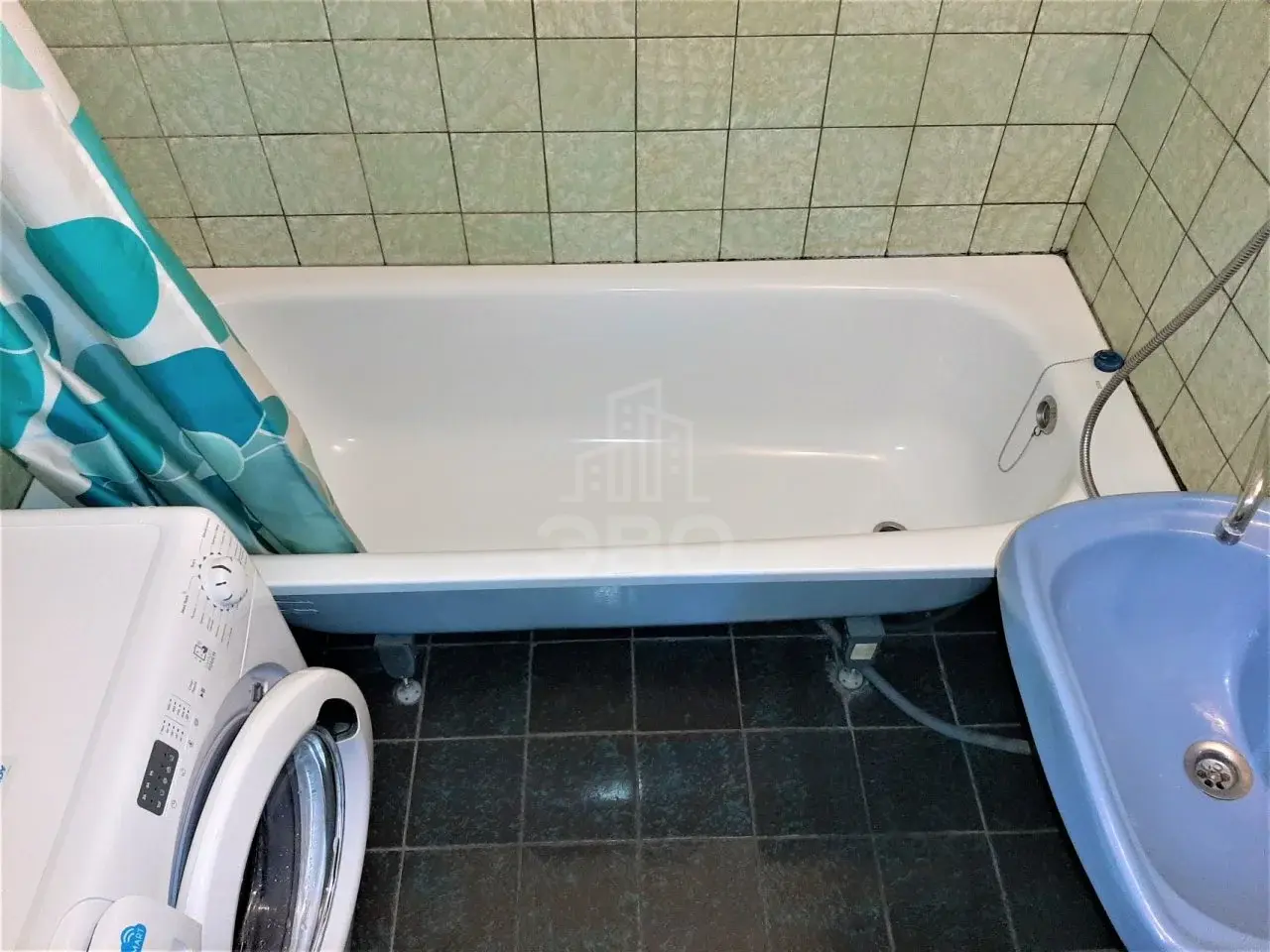 двухкомнатная квартира в Санкт-Петербурге по адресу: Стародеревенская ул., 26 , к 1