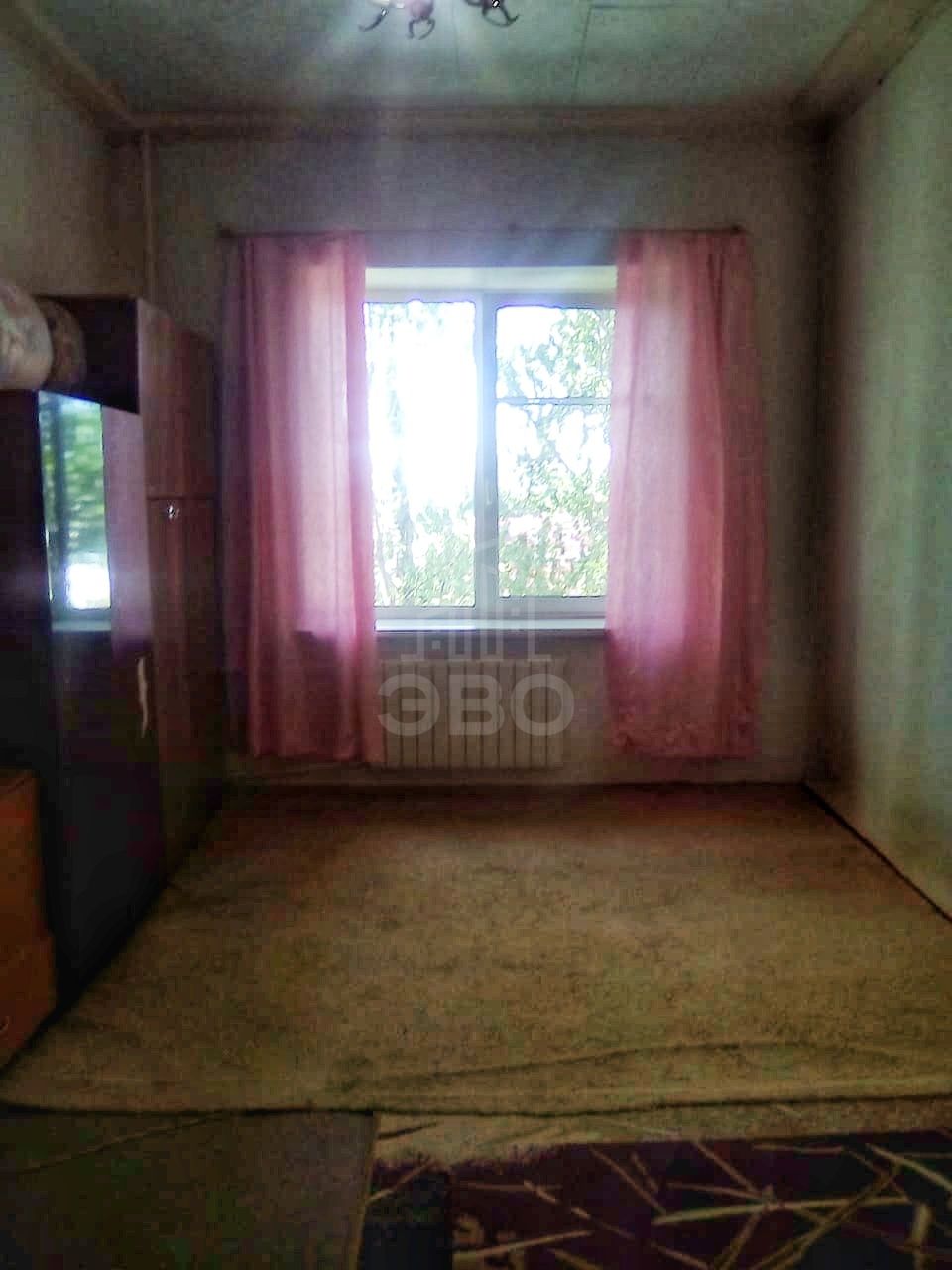 комната в Санкт-Петербурге по адресу: Ткачей ул., 4