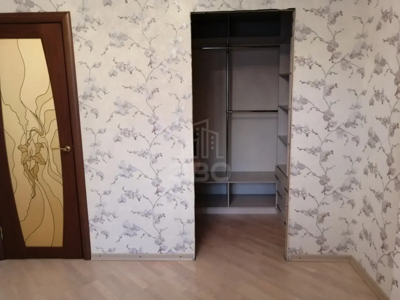 двухкомнатная квартира в Санкт-Петербурге по адресу: Ветеранов проспект, 75, к 4
