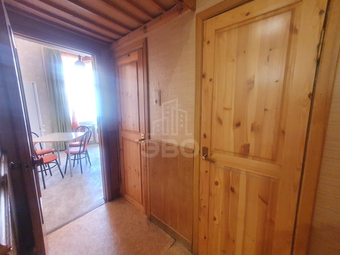 трехкомнатная квартира в Санкт-Петербурге по адресу: Маяковского ул., 1/96